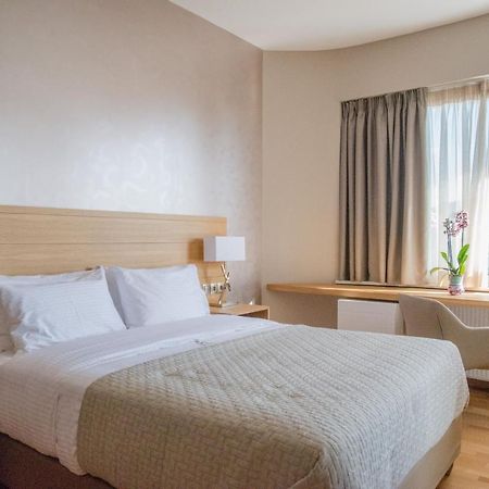 King Lodge Αθήνα Εξωτερικό φωτογραφία