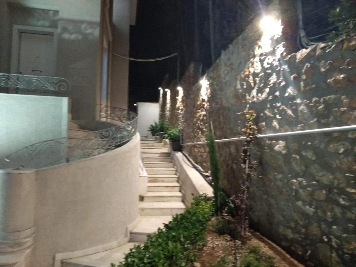 King Lodge Αθήνα Εξωτερικό φωτογραφία
