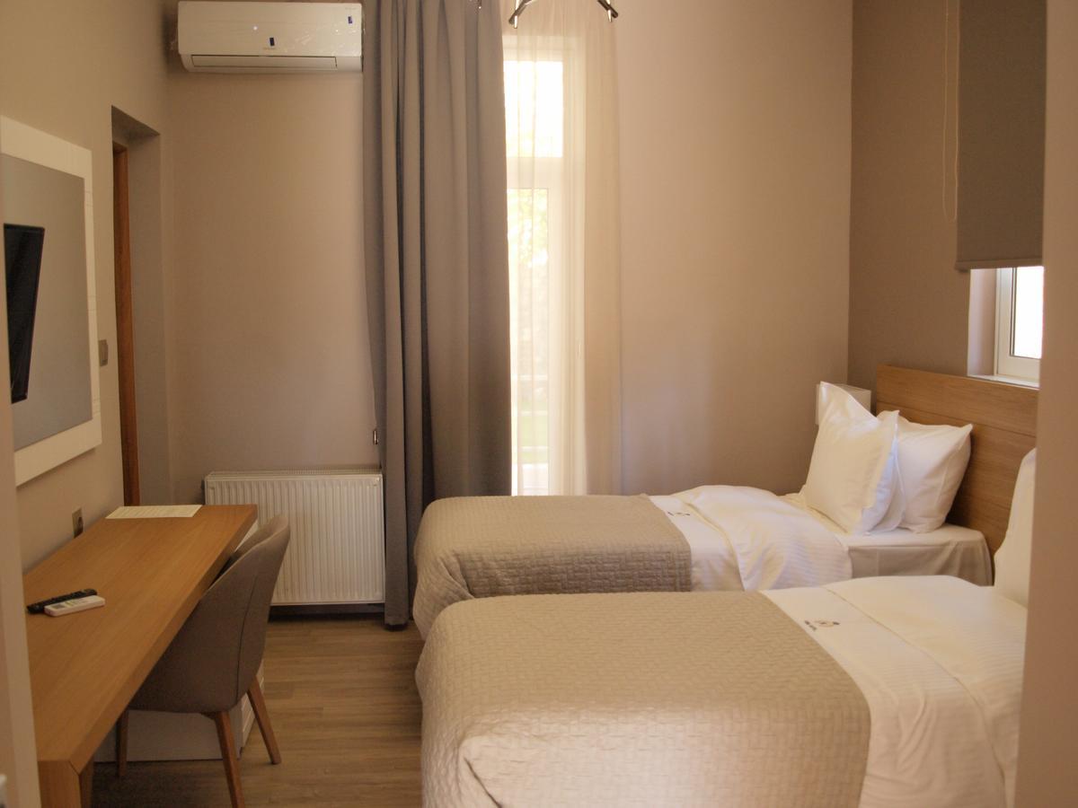 King Lodge Αθήνα Εξωτερικό φωτογραφία